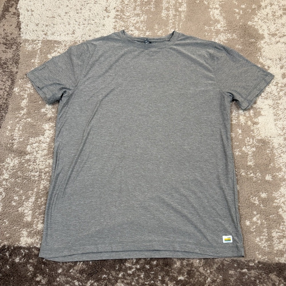 Vuori Strato Tech Tee Mens Medium Gray Performance Short Sleeve T-Shirt